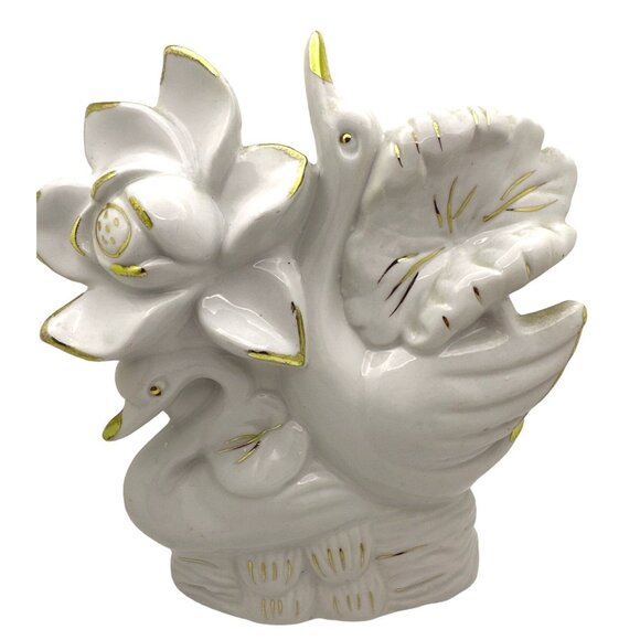 Vintage Grandmillennial Swan Figurine Porcelain Lotus Gold Gilt Trim Cottagecore - Picture 10 of 10